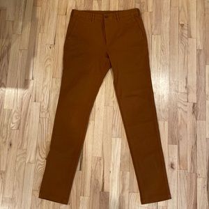 UNIQLO NWOT Slim Fit Stretch Chinos